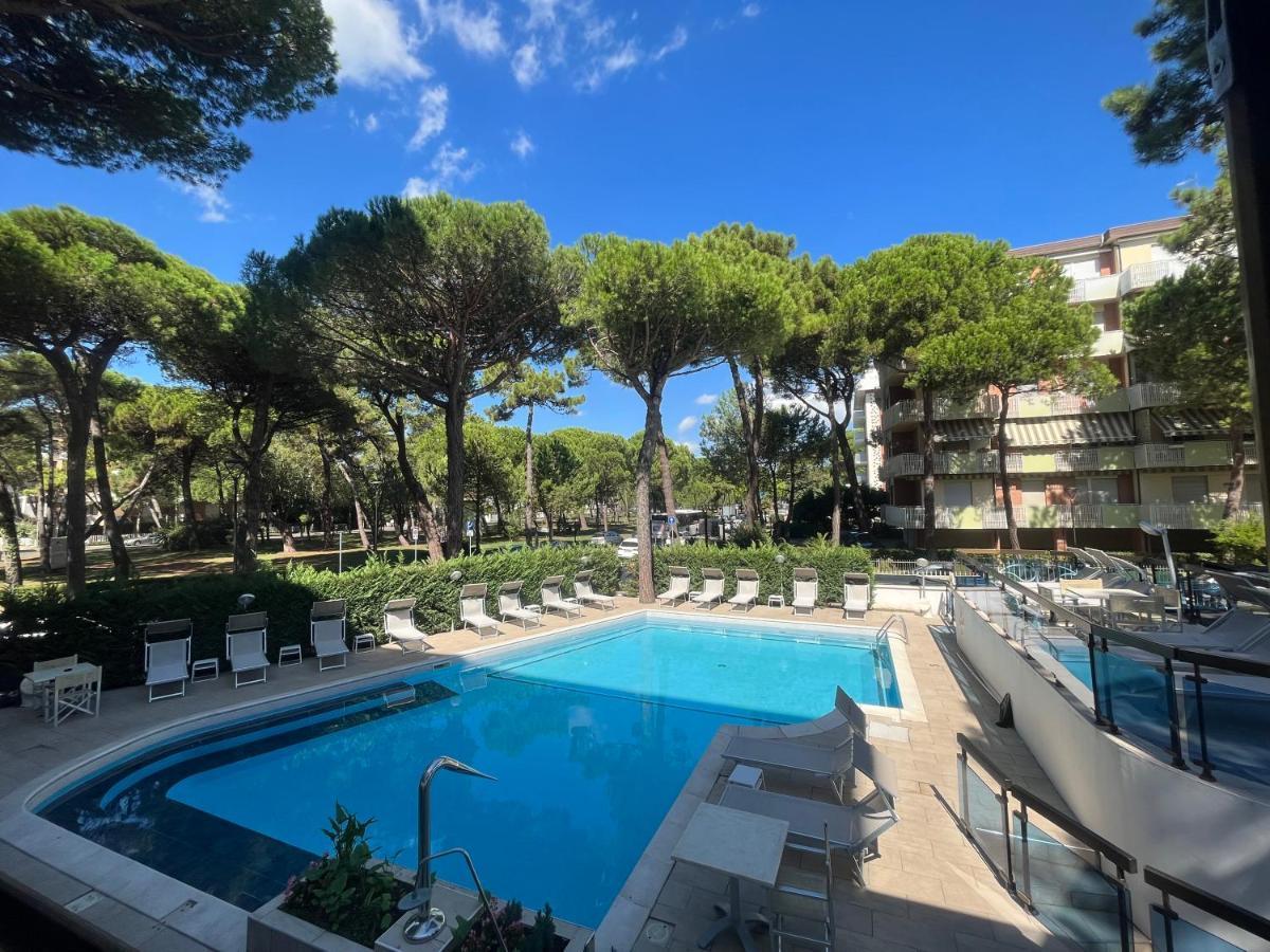 Hotel Rosen Garden Milano Marittima Esterno foto