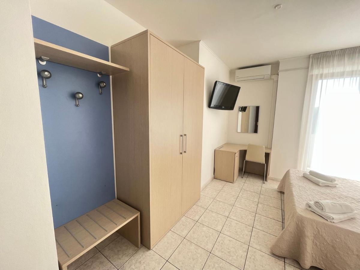 Hotel Rosen Garden Milano Marittima Esterno foto
