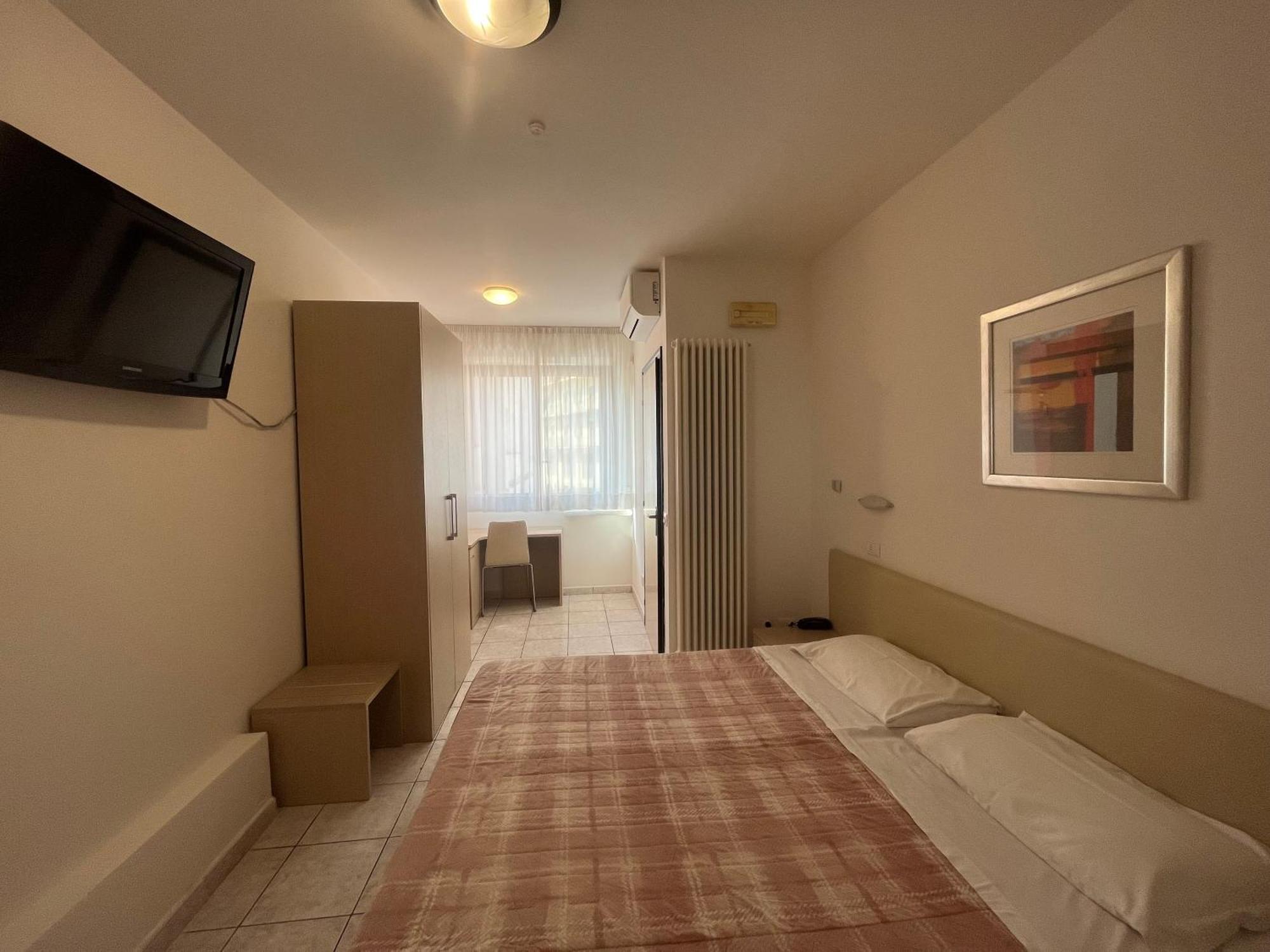 Hotel Rosen Garden Milano Marittima Esterno foto