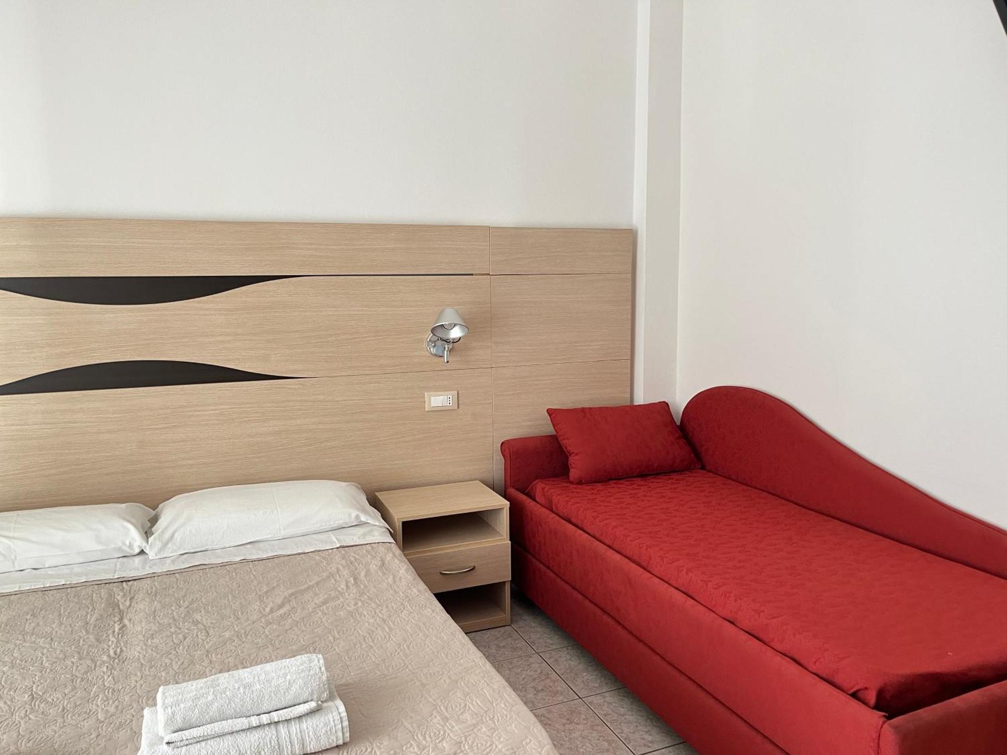 Hotel Rosen Garden Milano Marittima Esterno foto