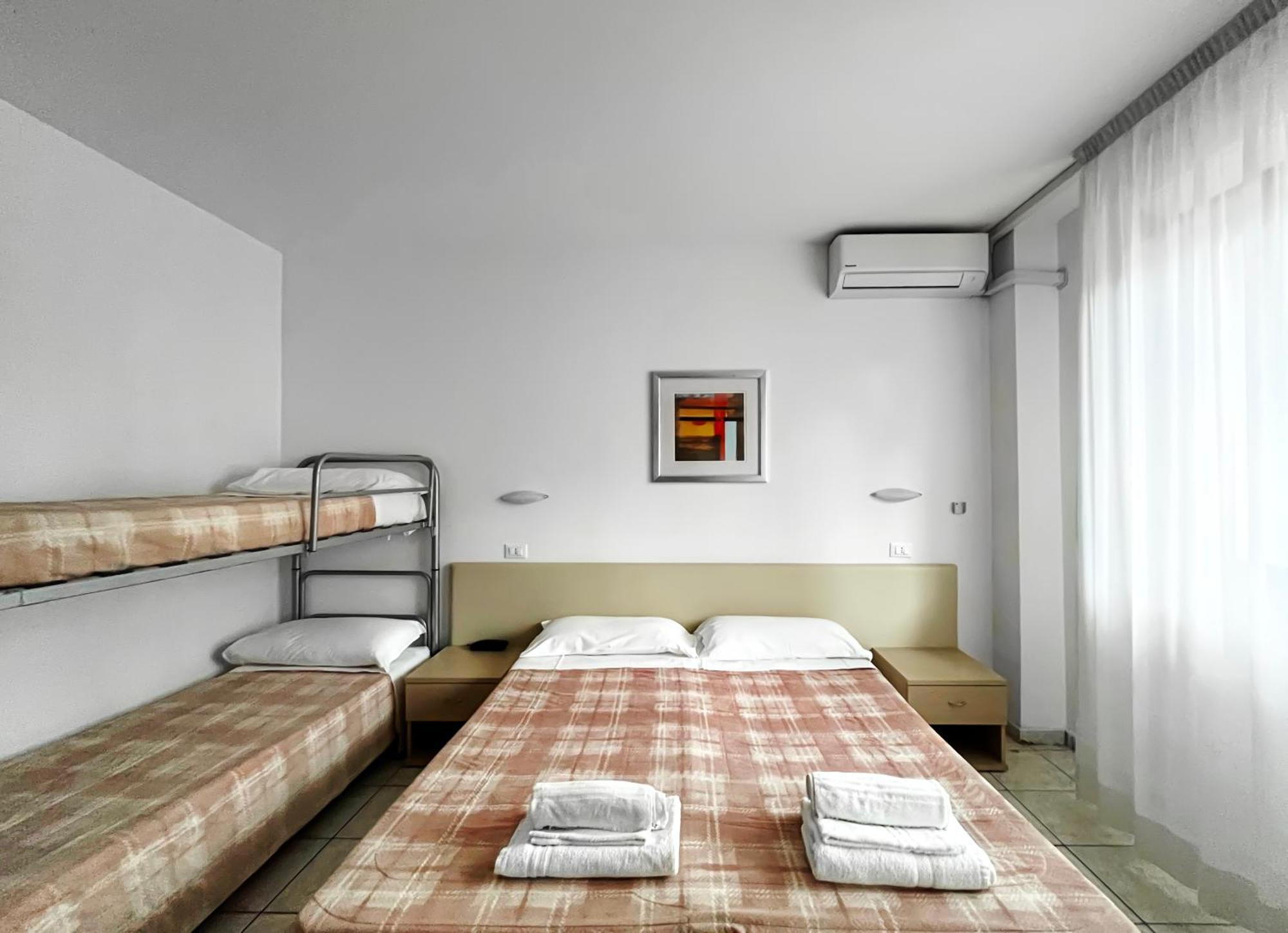 Hotel Rosen Garden Milano Marittima Esterno foto