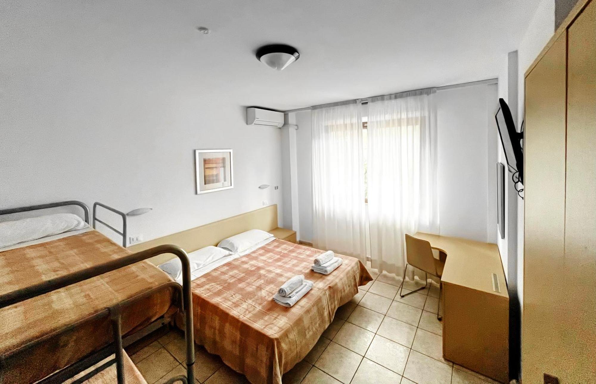 Hotel Rosen Garden Milano Marittima Esterno foto