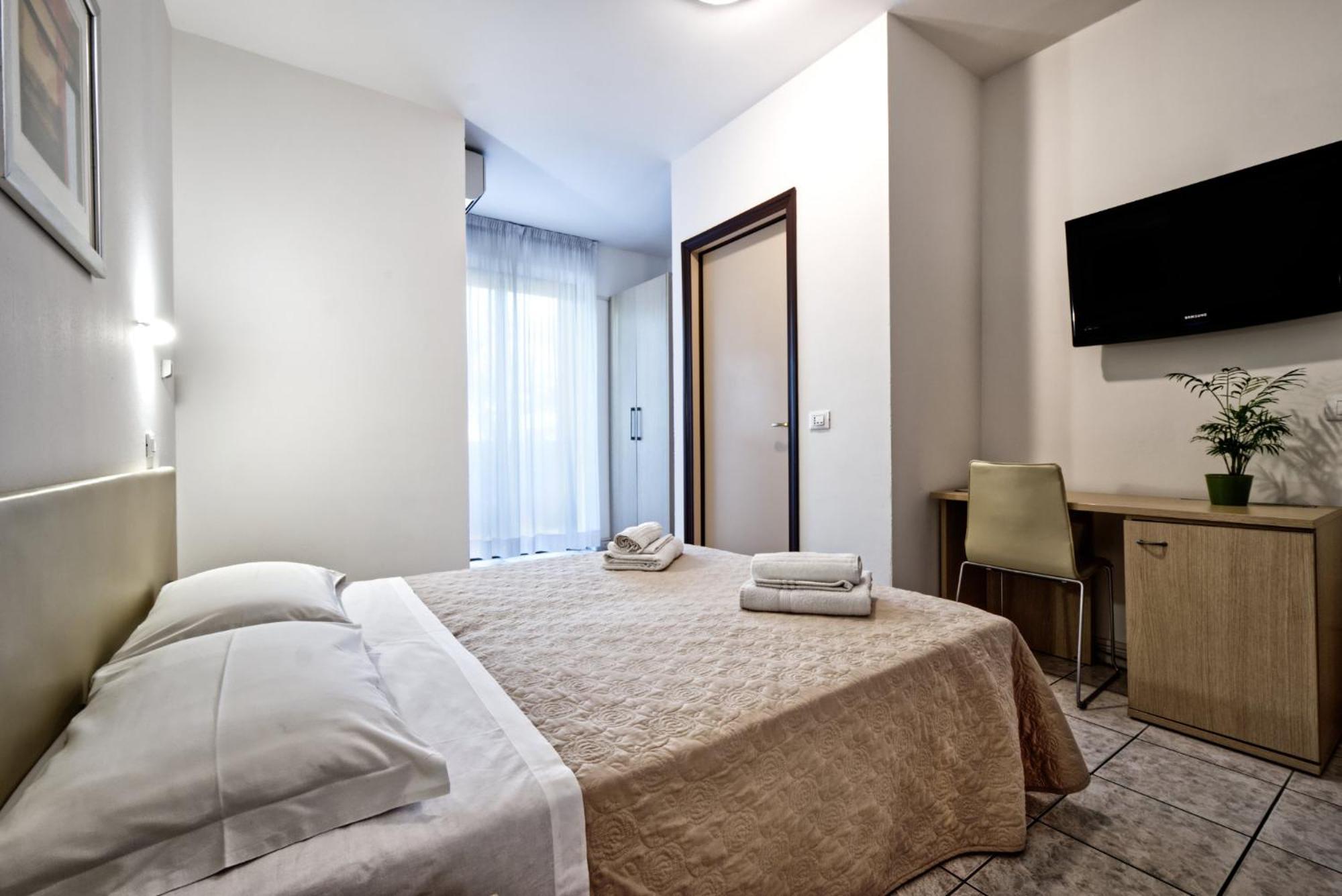 Hotel Rosen Garden Milano Marittima Esterno foto