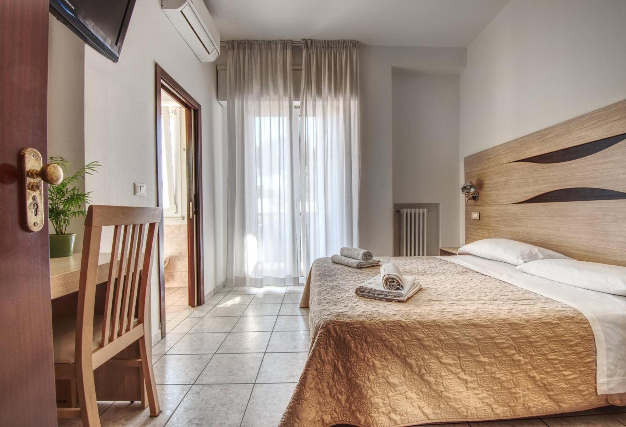 Hotel Rosen Garden Milano Marittima Esterno foto