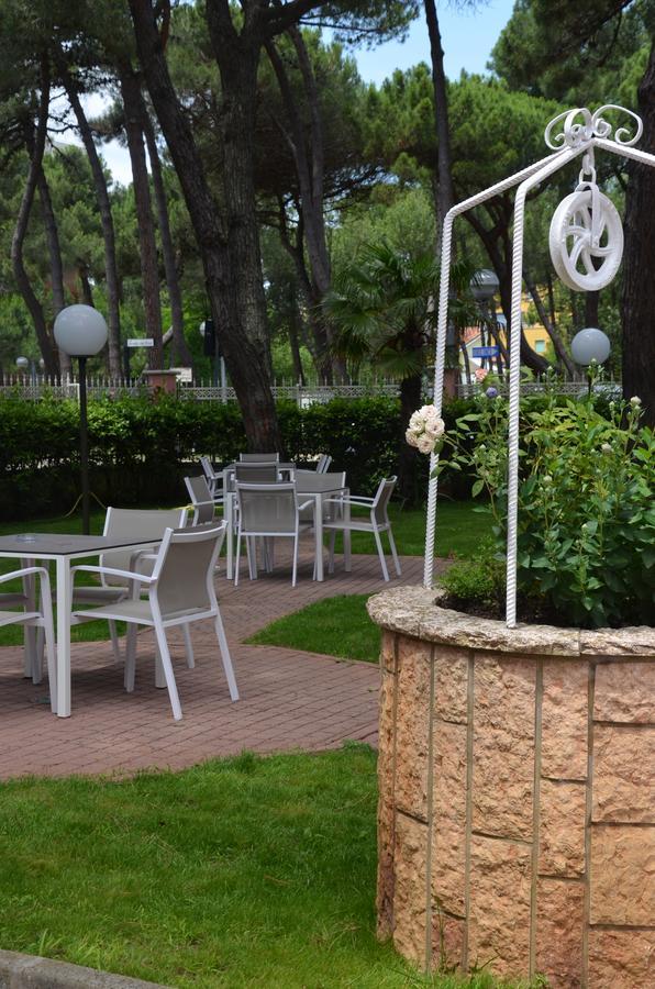 Hotel Rosen Garden Milano Marittima Esterno foto